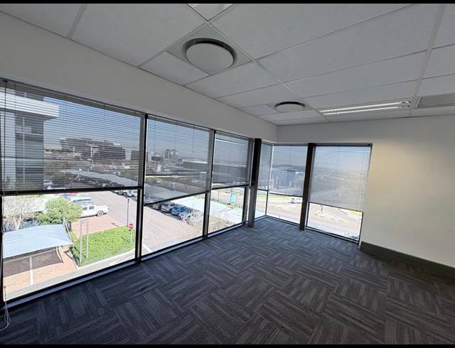 294M² OFFICE TO LET IN VORNA VALLEY
